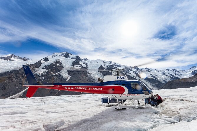 Mount Cook: 3-Hour Tasman Glacier Heli-Hike - Flying over Tasman Glacier Lake and Aoraki/Mount Cook