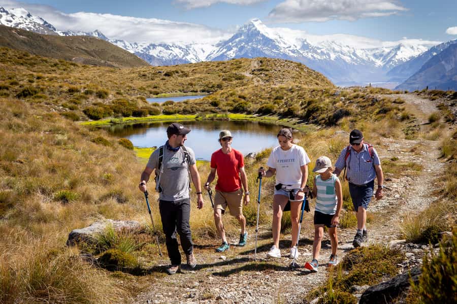 Mount Cook: Glentanner High Country Heli Hike - Who will get the most from this outing
