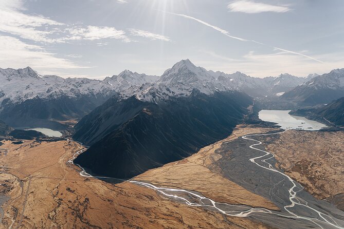 Mount Cook Scenic 35 Minute Helicopter Flight - The 25-minute route over glacier and mountain country