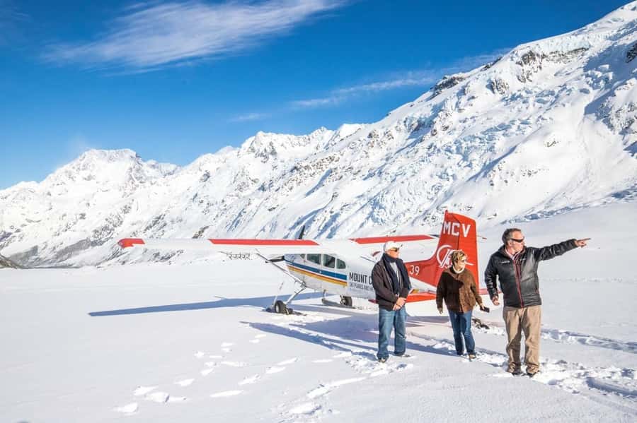 Mount Cook: Ski Plane and Helicopter Glacier Combo Flight - Returning to Mount Cook Airport