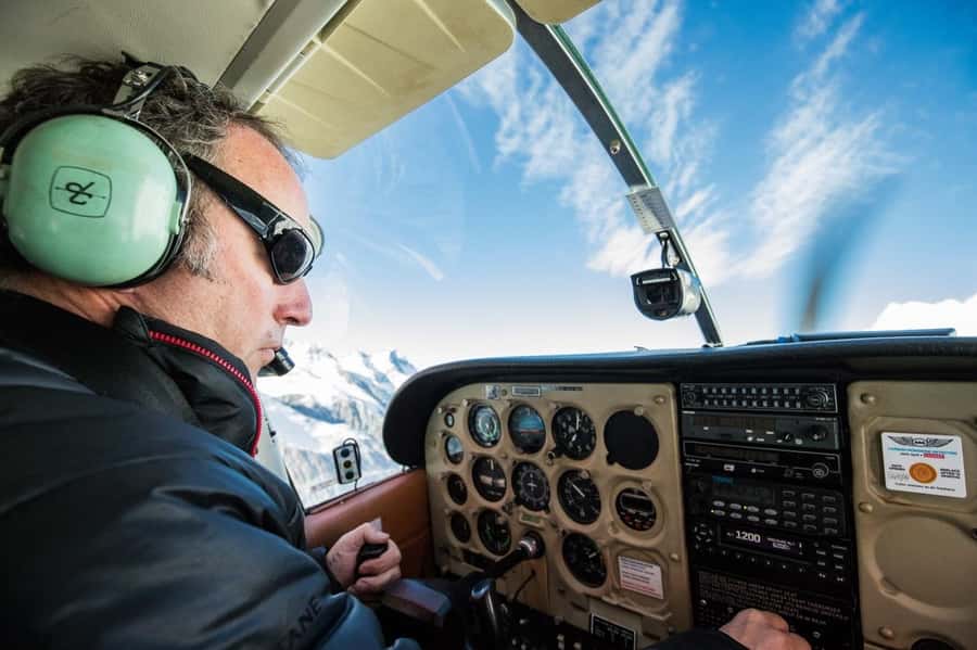 Mt Cook: 55-Minute Scenic Flight in Helicopter or Ski Plane - Taking Off Over the Southern Alps