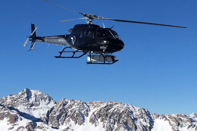 Mt Cook Small Group Tour & Heli Hike Combo from Queenstown - Lindis Pass and Omarama: the best road-trip stops