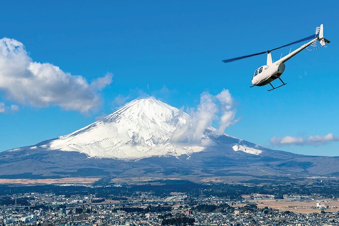 Mt. Fuji & Tokyo Helicopter Tour【90 mins】 : Close to Mt.Fuji! - What the Flight Feels Like as a Sightseeing Experience