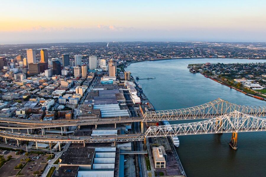 New Orleans: Daytime City Helicopter Tour - The Central Business District and Caesar’s Superdome