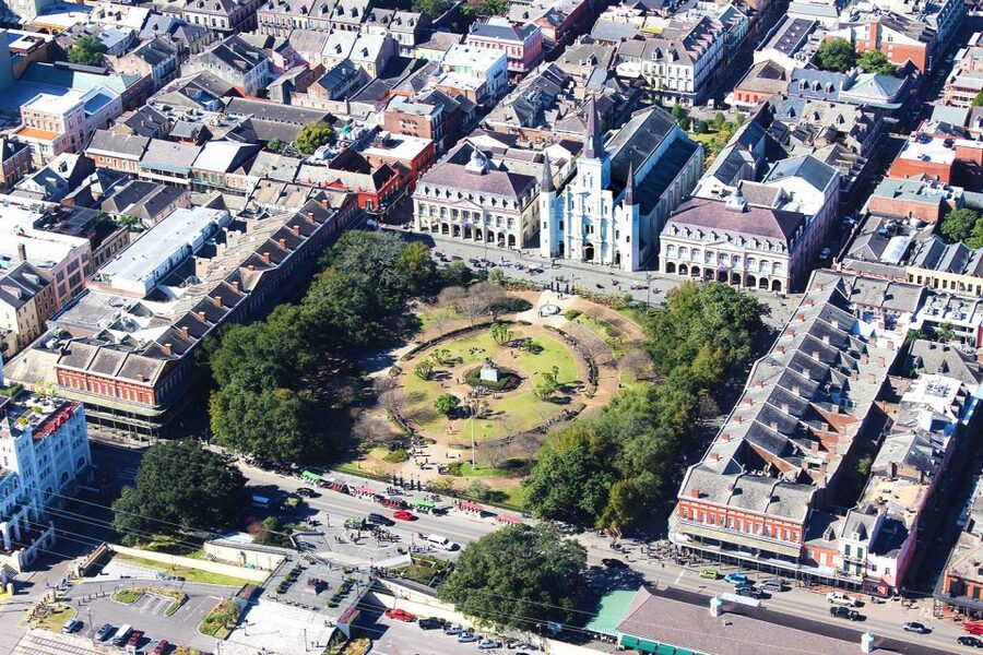 New Orleans: Daytime City Helicopter Tour - Headsets, narration, and the feeling of the flight