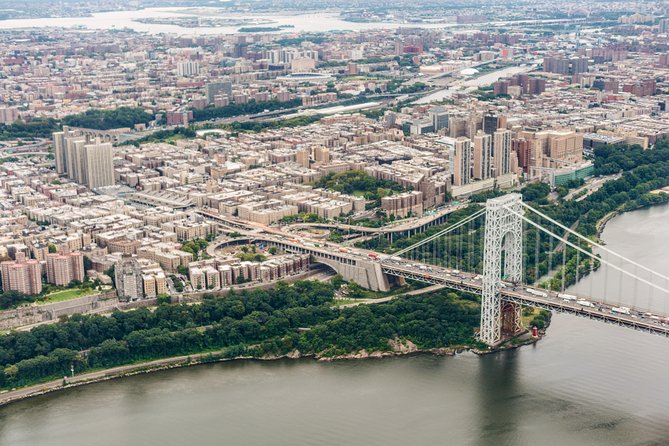 New York City Grand Island Helicopter Tour - Lower Manhattan, One World Trade Center, and Brooklyn Bridge