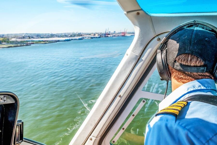 New York City: Manhattan Helicopter Tour - Seating, weight rules, and comfort