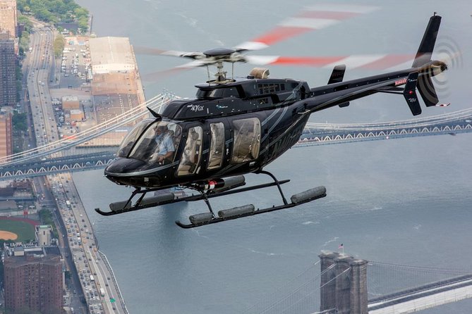 New York Helicopter Tour: City Skyline Experience - From Penn Station to the Linden helipad