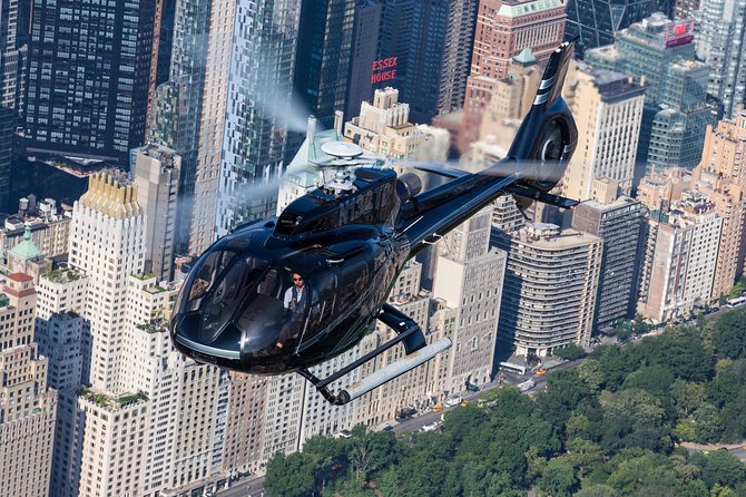 New York Helicopter Tour: City Skyline Experience - The first reveal: Statue of Liberty, Ellis Island, and the harbor