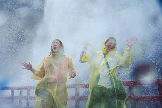 Niagara Falls Small Group Tour w/Helicopter and Maid of the Mist - The guides make the packed schedule easier