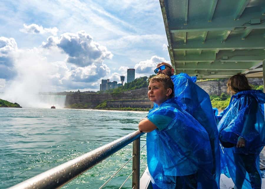 Niagara Falls USA: Boat Tour & Helicopter Ride with Transfer - Rainbow Air from above the gorge