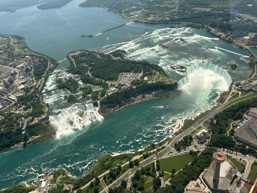 Niagara Falls, USA: Scenic Helicopter Flight over the Falls - Arriving at the Rainbow Air Tourism Center