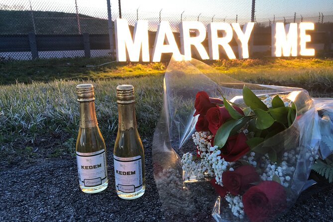 NYC Helicopter Proposal Tour with Photos and Champagne - Why this New York proposal works