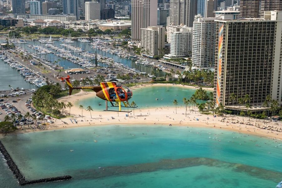Oahu: Magnum P.I. Doors-Off Helicopter Tour - Ala Moana, Waikiki, and Diamond Head country