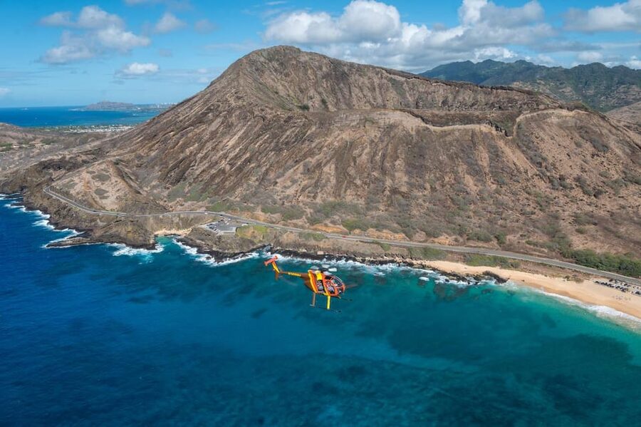 Oahu: Magnum P.I. Doors-Off Helicopter Tour - Boarding the four-passenger Hughes 500D