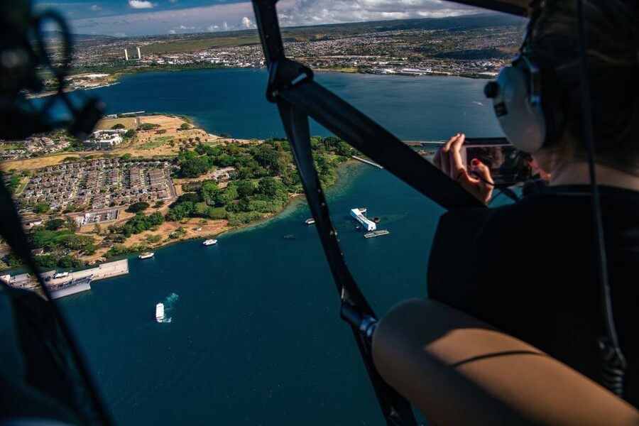 Oahu: Path to Pali 30-Minute Doors On or Off Helicopter Tour - Passenger limits, comfort, and access