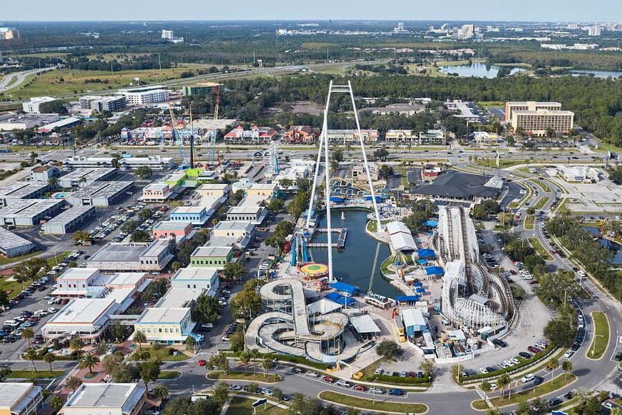 Orlando: Private 16-Mile Helicopter Tour over Fun Spots - The pilot commentary makes the flight more personal