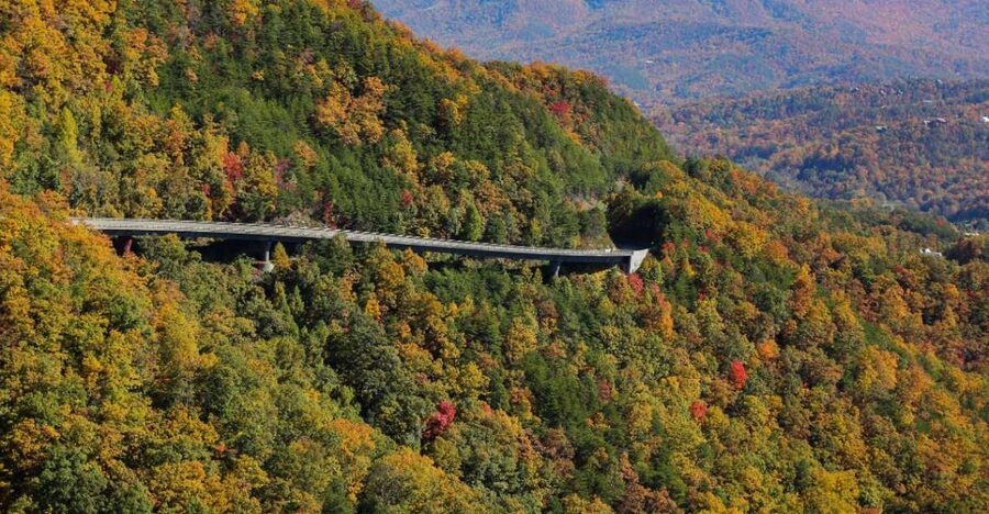 Pigeon Forge: Wears Valley Helicopter Tour - Following the foothills past Pigeon Forge Parkway