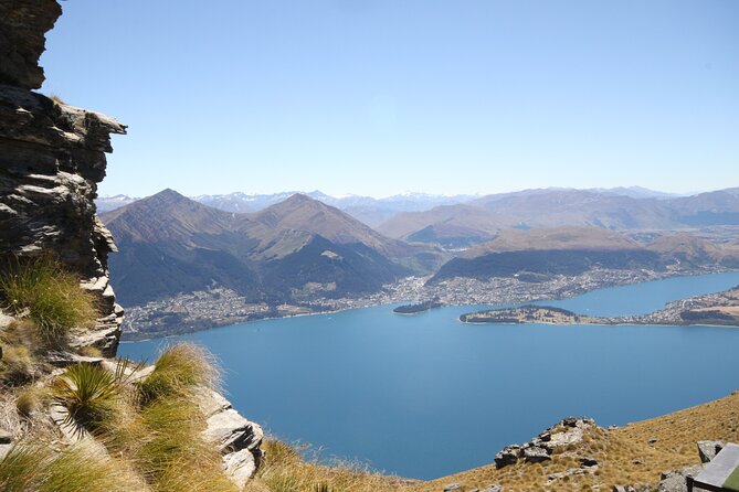 Private Champagne Picnic on a Peak with Helicopter Ride - What the pilot and equipment add