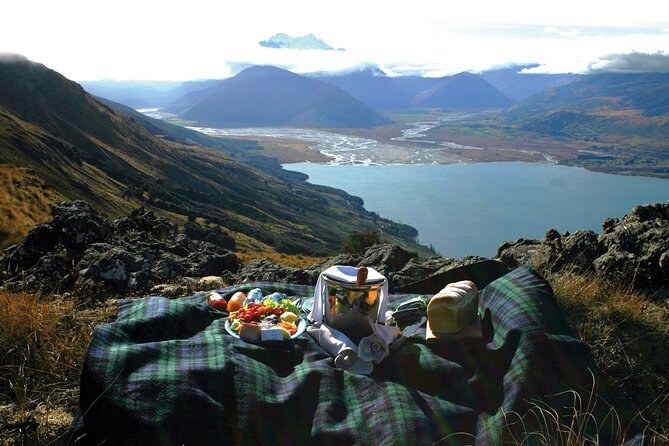 Private Champagne Picnic on a Peak with Helicopter Ride - A picnic built for a special occasion