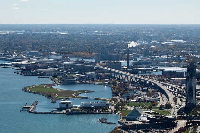 Private Downtown Milwaukee Helicopter Ride - What the pilot adds to the ride