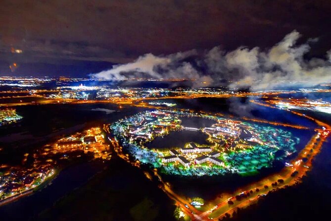 Private Helicopter 77 Miles Fireworks Tour over all Theme Parks - A 77-mile route over Orlando’s theme parks