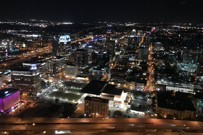 Private Helicopter After-hours 48 Miles Tour Theme Parks&Downtown - The 30-minute, 48-mile route: more city and more breathing room