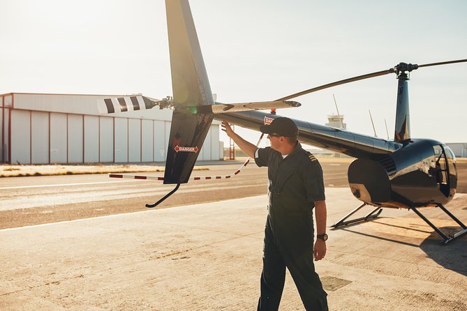 Private Helicopter Flight Lesson from Westchester - Ground instruction comes before the rotor starts