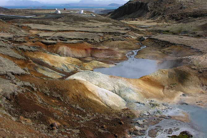 Private Helicopter Tour in Hengill Geothermal Area with Landing - Why Hengill Makes a Good Short Helicopter Trip