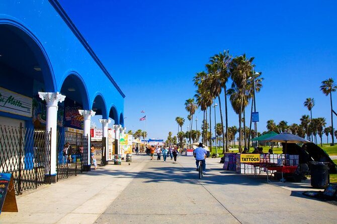 Private Helicopter Tour of Hollywood Sign, Beaches and More - Key points before you book