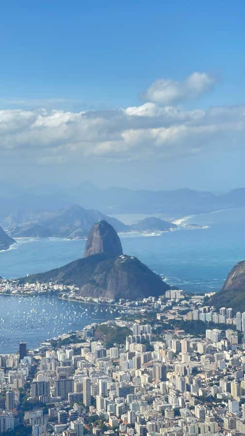 Private Helicopter tour - Rio de janeiro in 20min - Who will enjoy this flight most