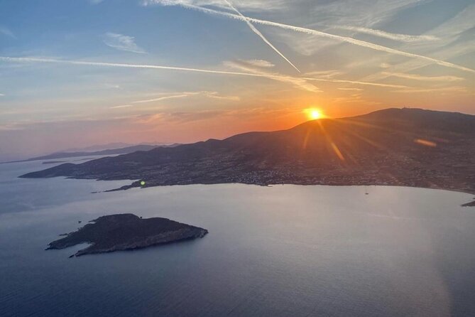 Private Helicopter Tour Santorini 20 minutes - up to 4 passengers - Starting at HeliAlpha in Exo Gonia