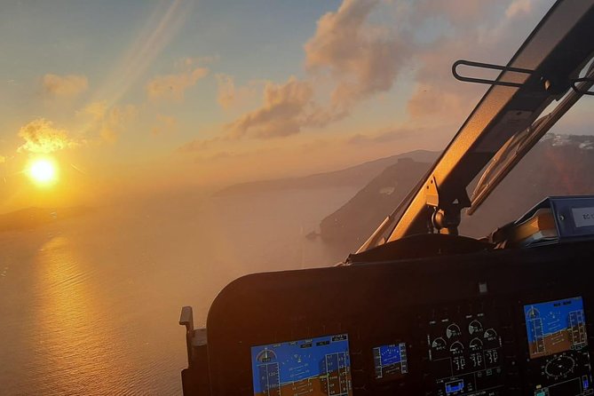 Private Helicopter Tour Santorini 30 minutes - up to 4 passengers - Taking off from Exo Gonia