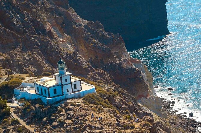 Private Helicopter Transfer from Milos to Santorini - Arrival in Santorini and the included road transfer
