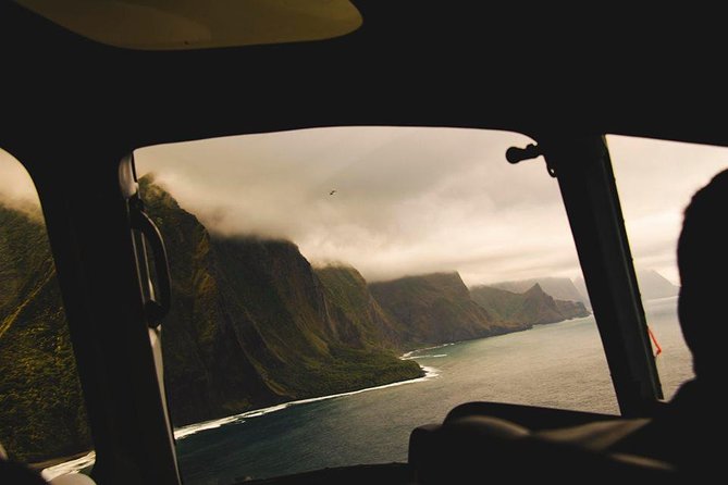 Private Kona Coast Helicopter Tour: All Window Seats - Weather and vog can change the view
