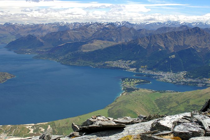 Queenstown Memories Helicopter Flight - From Queenstown Airport to the Remarkables