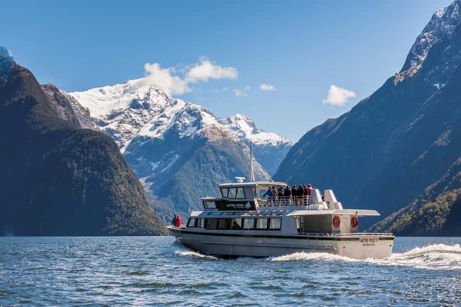 Queenstown: Milford Sound Cruise with Helicopter Transfer - Is $953 a fair price?