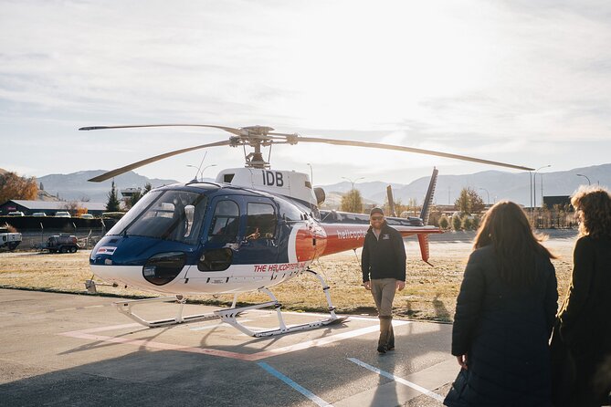 Queenstown: Pilot's Choice Helicopter Flight with alpine landing - Why this short flight works so well in Queenstown
