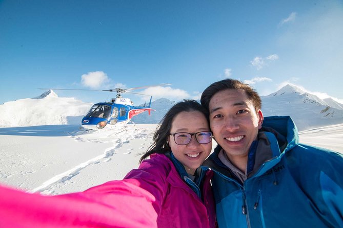 Queenstown: Pilot's Choice Helicopter Flight with alpine landing - From Lucas Place to the Remarkables