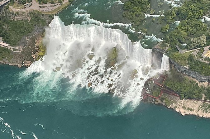 Rainbow Air Helicopter Tours over Niagara Falls 2025 - Who will enjoy this helicopter ride most?