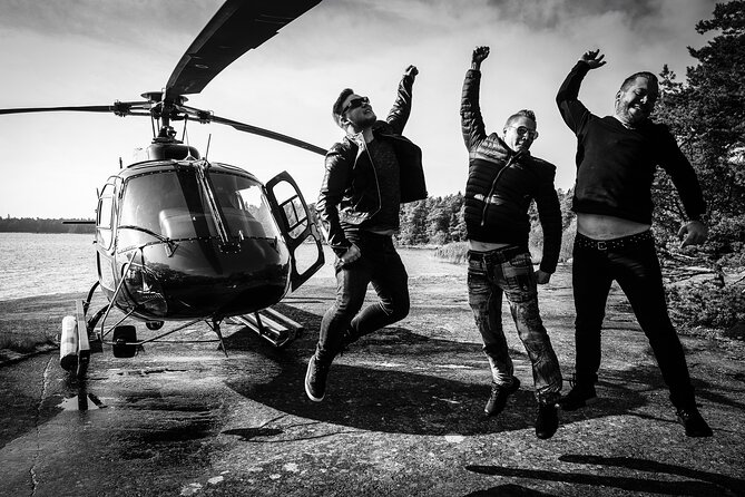 Redrib Boat and Helicopter Experience in Helsinki - A four-hour Helsinki adventure with two personalities
