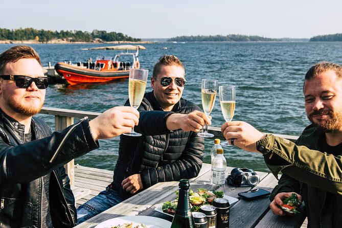 Redrib Boat and Helicopter Experience in Helsinki - Landing on a bare-cliff island