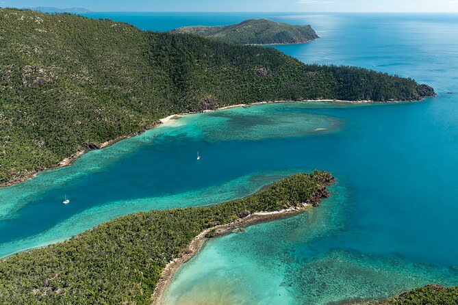 Reef & Whitehaven Spectacular - 60 Minute Helicopter Tour - Heart Reef and the Hardy Reef area