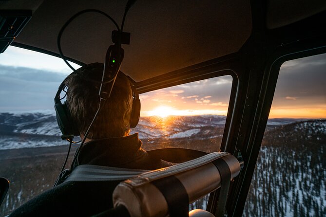 Reindeer and Heli Flightseeing Day Trip with Lunch - Who will enjoy this day most?