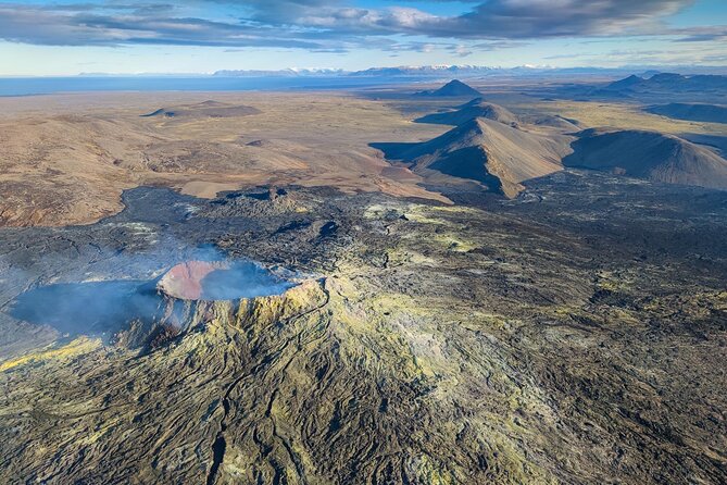 Reykjavik Helicopter Private Tour of Volcanoes - Looking down on Reykjanes volcano country