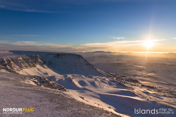 Reykjavik: Panoramic Helicopter Flight with Summit Landing - When this tour makes the most sense