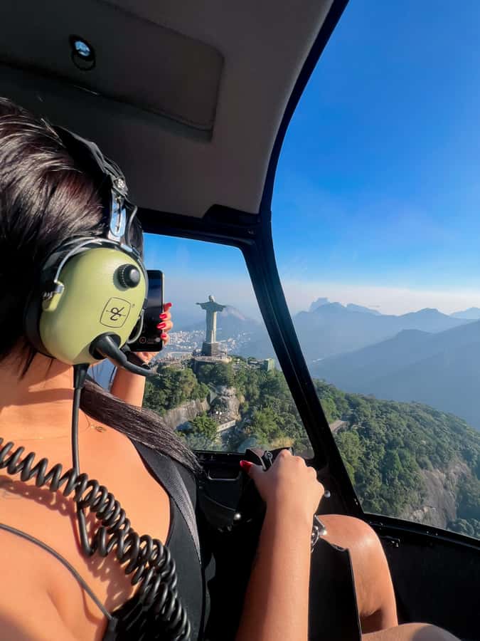 Rio de Janeiro: Helicopter Flight Christ the Redeemer 30 min - What the ride feels like in practical terms