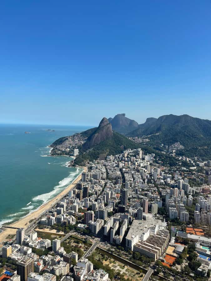 Rio de Janeiro Helicopter Tour | DOORS OFF - Doors-off flying: the real trade-off