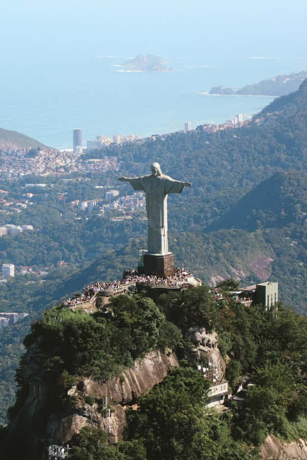 Rio de Janeiro: Helicopter Tour with an unforgettable view - Dois Irmãos, Leblon, and Ipanema
