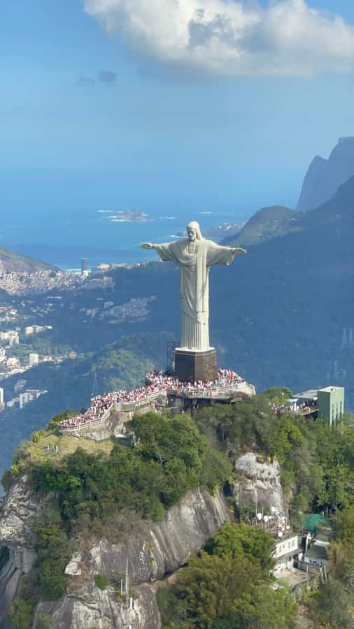 Rio de Janeiro: Private Helicopter Tour - Why a helicopter is a smart way to see Rio